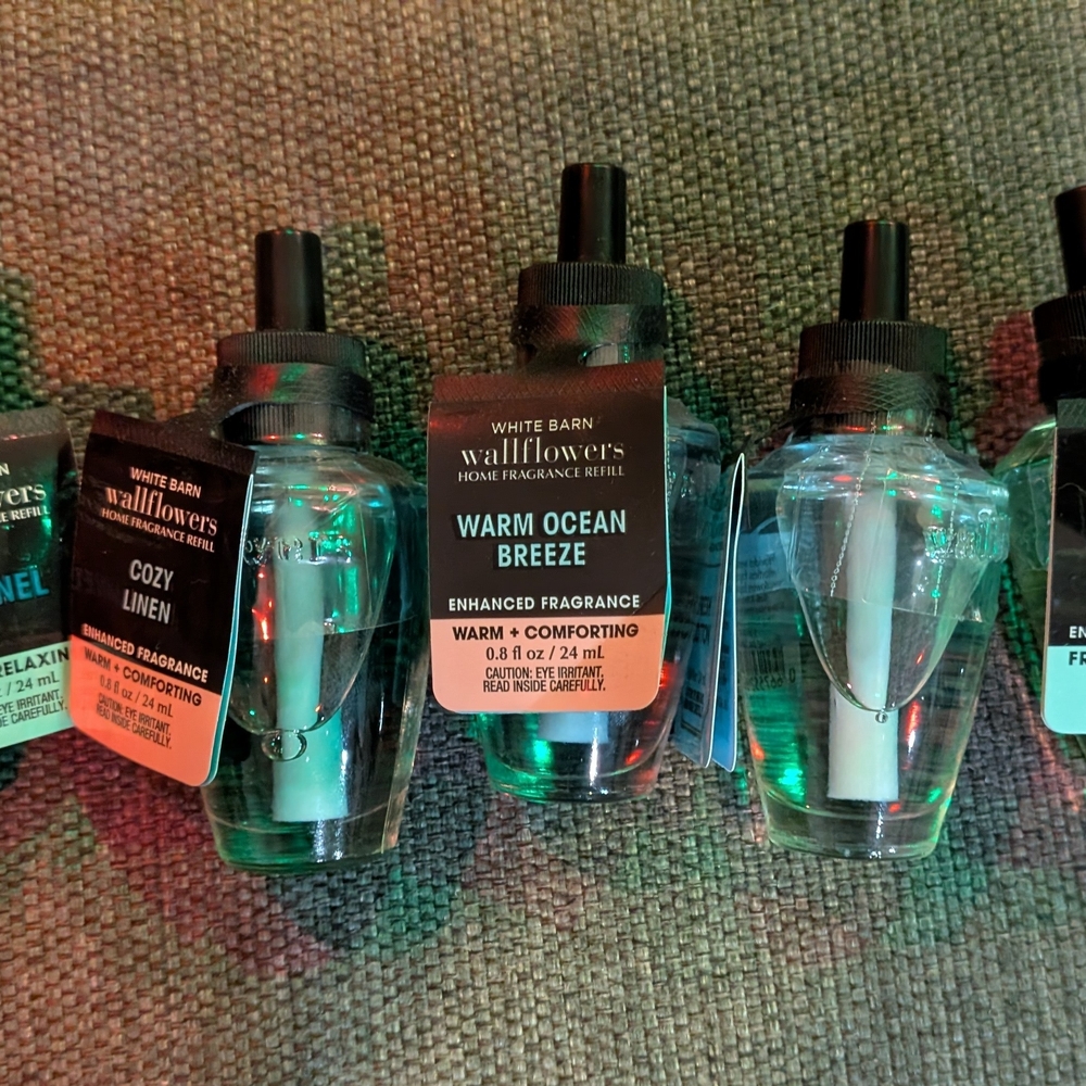 White Barn Wallflowers Fragrance Refill - Cozy Linen